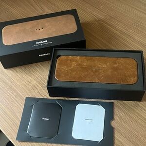 NWT Courant Multi-Device Wireless Charger in Cognac Brown Leather